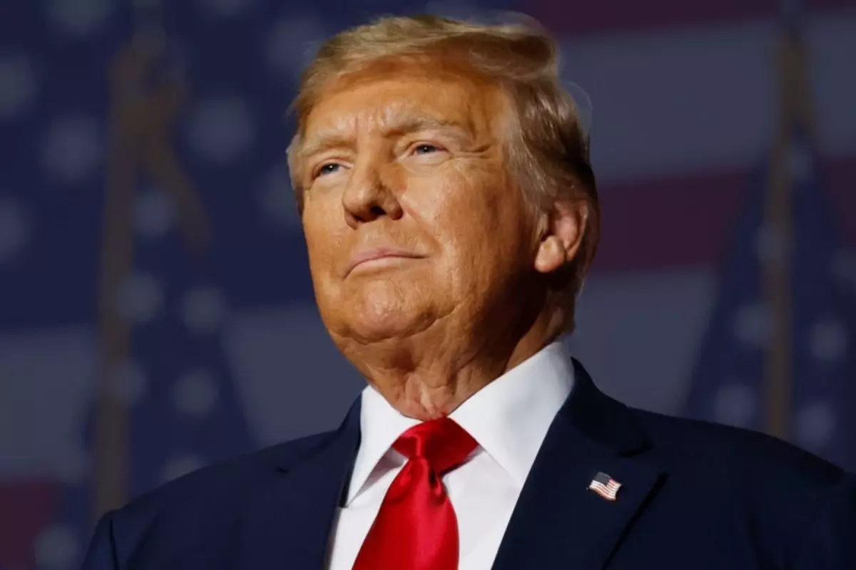 Trump'tan Çin'e mıknatıs uyarısı: Yüzde 200 gümrük vergisi uygulayabiliriz
