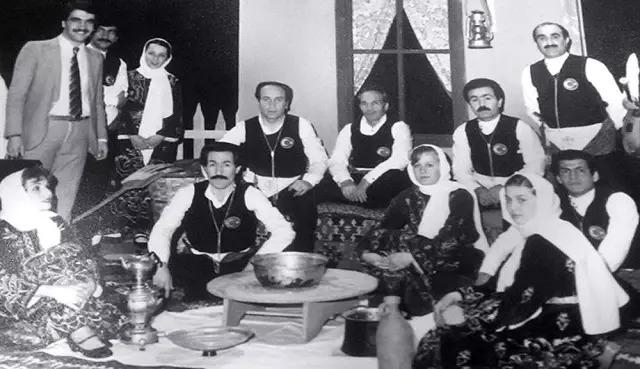 turk halk muzigi nin guclu sesi bahattin karakoc 18979893 6754 m