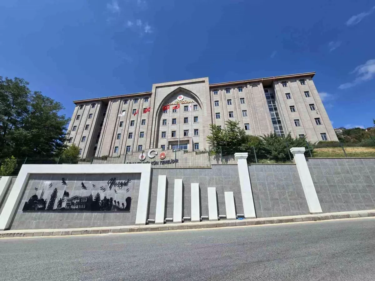 Yozgat&apos;ta Kayınvalidesini 19 Bıçak Darbesiyle Öldüren Şahsın Yargılanmasına Başlandı