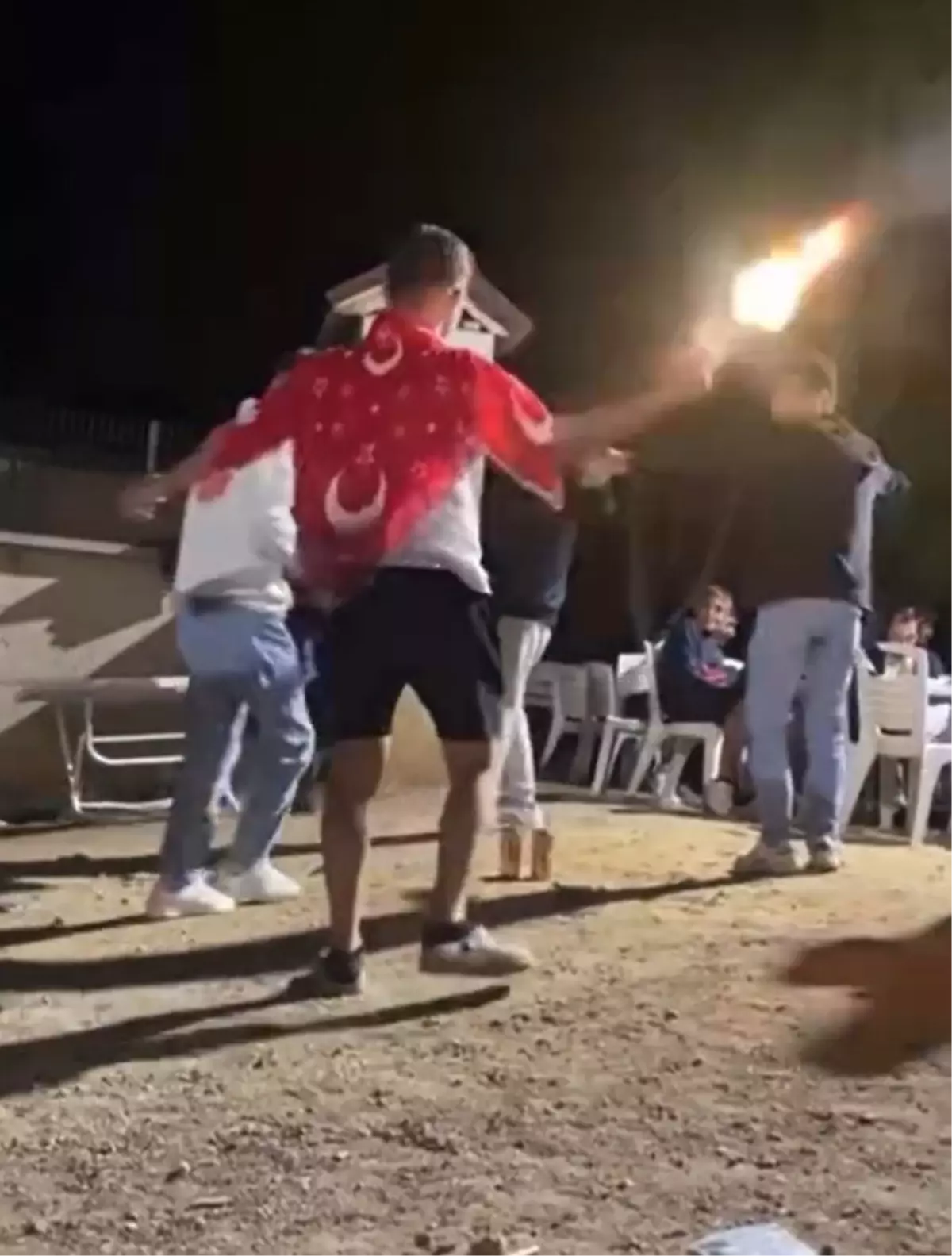 Bursa'da Asker Eğlencesinde Tabancayla Havaya Ateş Açıldı
