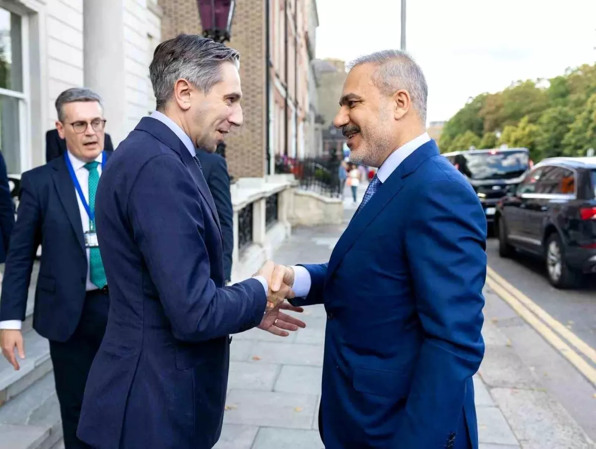 Dışişleri Bakanı Hakan Fidan İrlanda&apos;da Temaslarda Bulundu