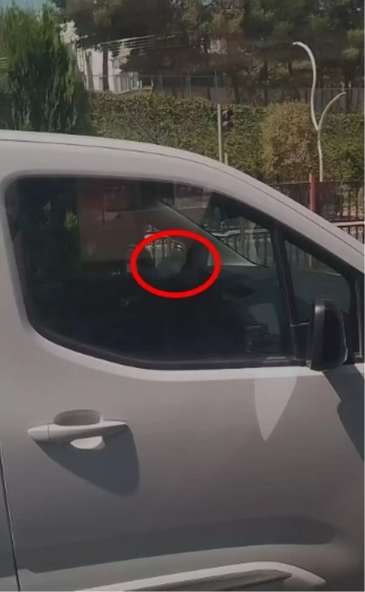 Sürücünün Tehlikeli Davranışı Kamerada