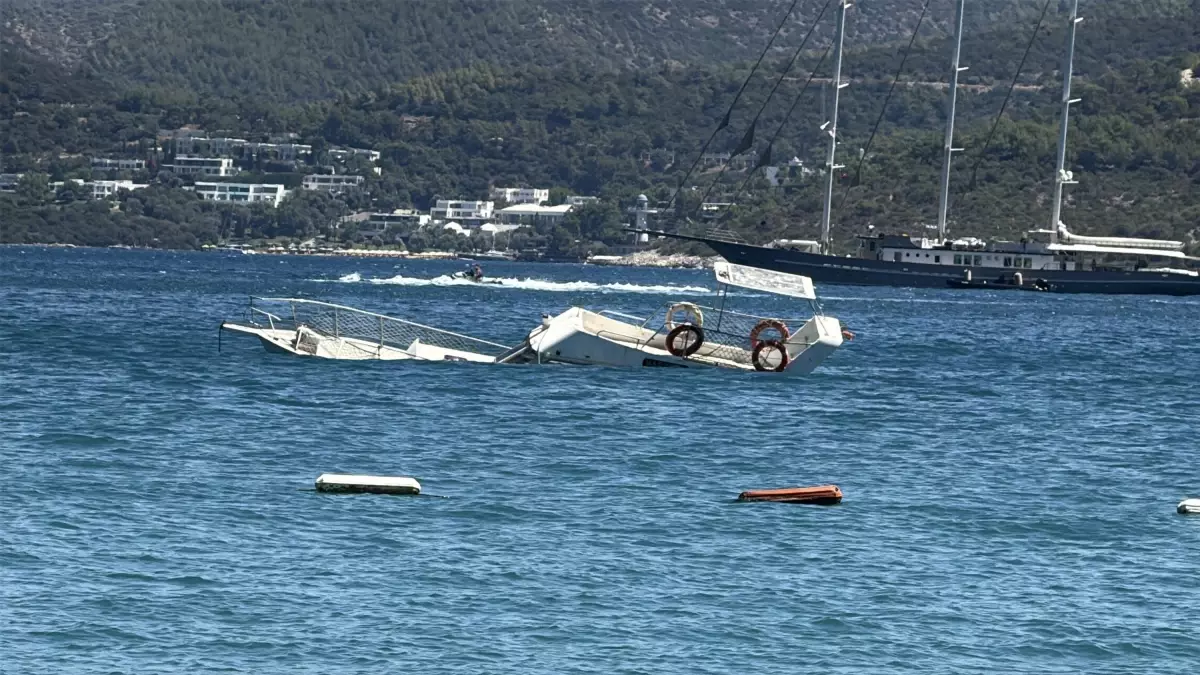 Bodrum'da Sintine Arızası Nedeniyle Tekne Battı