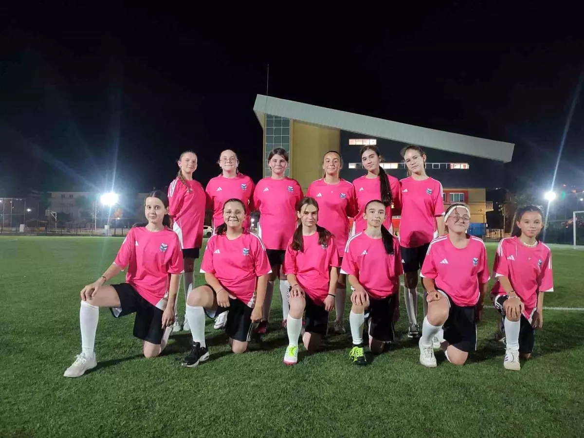 Bozüyükspor Kız Futbol Takımı Kuruldu