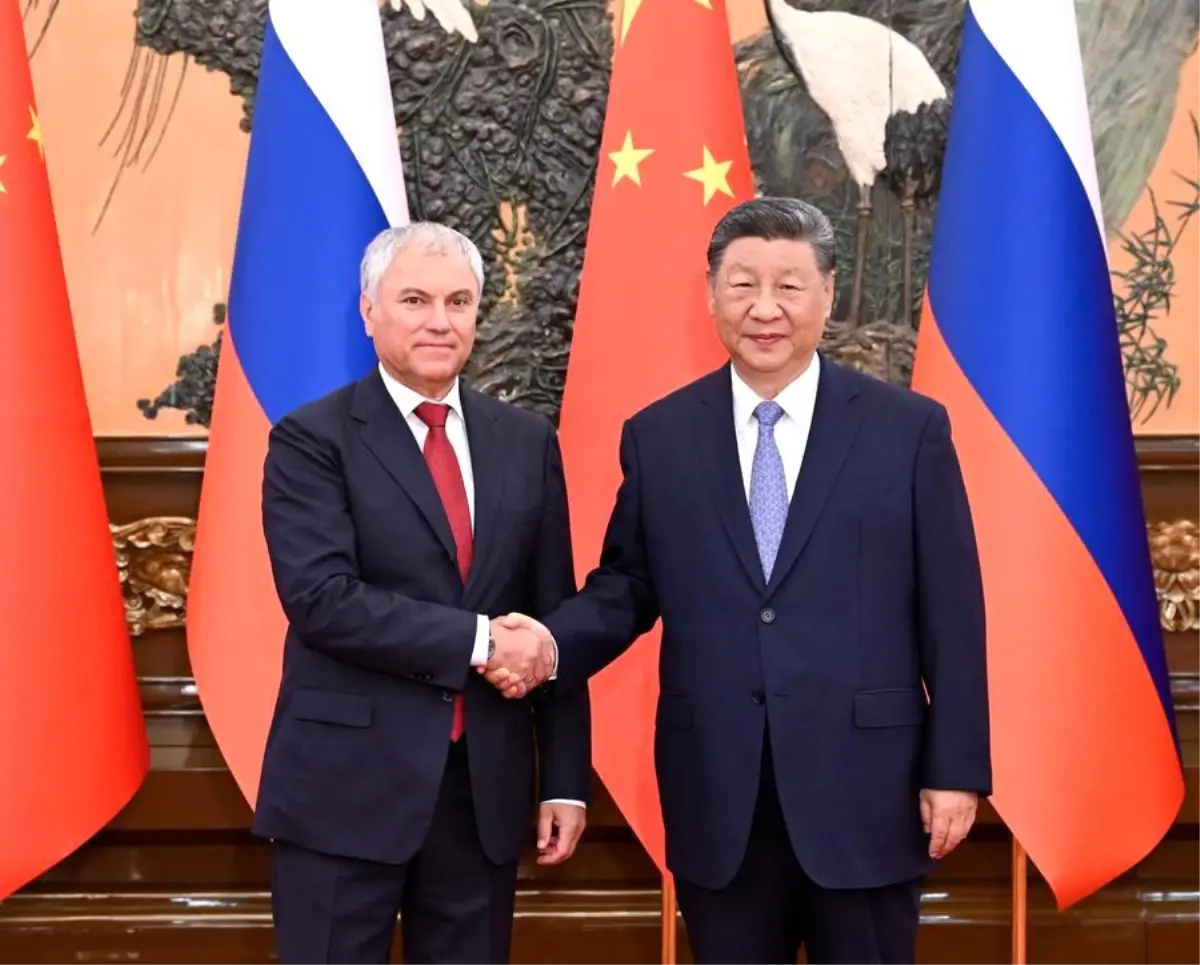 Xi Jinping ve Vyaçeslav Volodin ile Çin-Rus İlişkileri Üzerine Görüşme