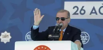 Cumhurbaşkanı Erdoğan, Malazgirt'ten mesaj verdi: Kılıç kınından çıkarsa kelama yer kalmaz