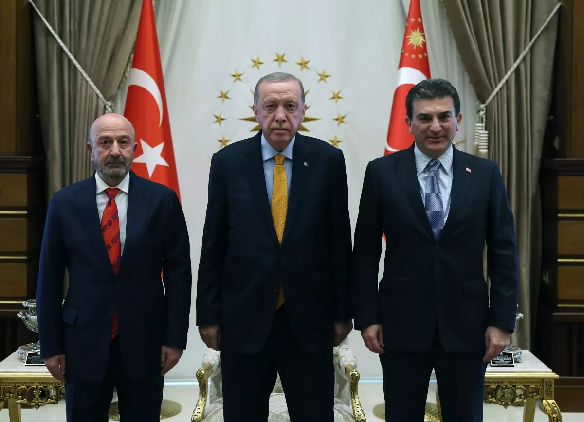 Cumhurbaşkanı Erdoğan, OYAK Heyeti'ni kabul etti