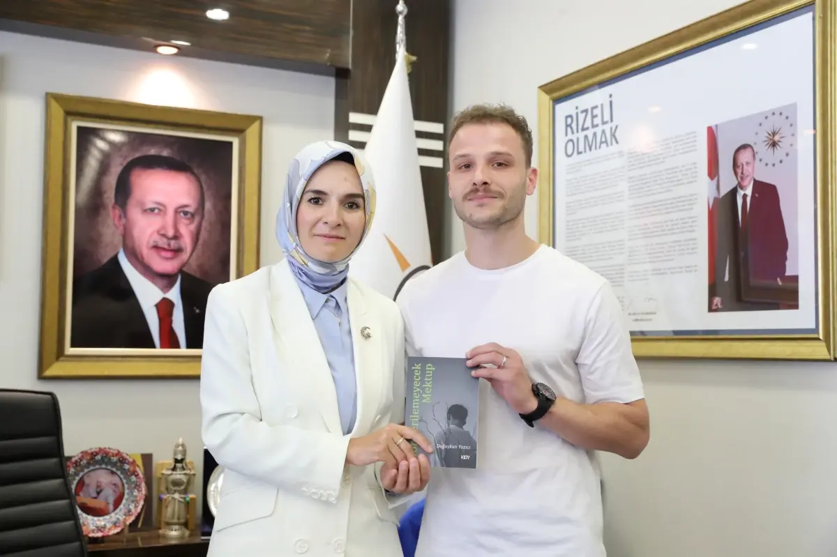 Doğuşkan Yazıcı&apos;nın Kitap Hediyesi