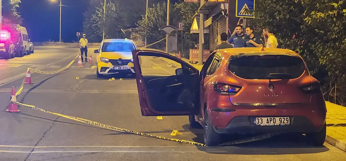 Diyarbakır&apos;da Silahlı Kavga: 2 Ölü, 5 Yaralı