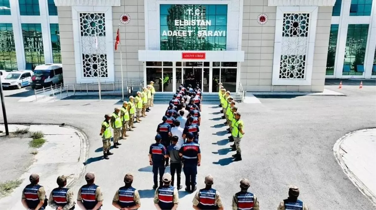 Kahramanmaraş&apos;taki Düğünde Silahlı Saldırı: 9 Gözaltı, 6 Tutuklama