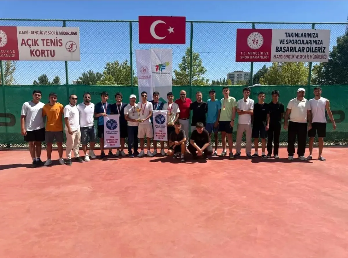 Elazığ'da 18 Yaş Altı Türkiye Takım Şampiyonası Tamamlandı