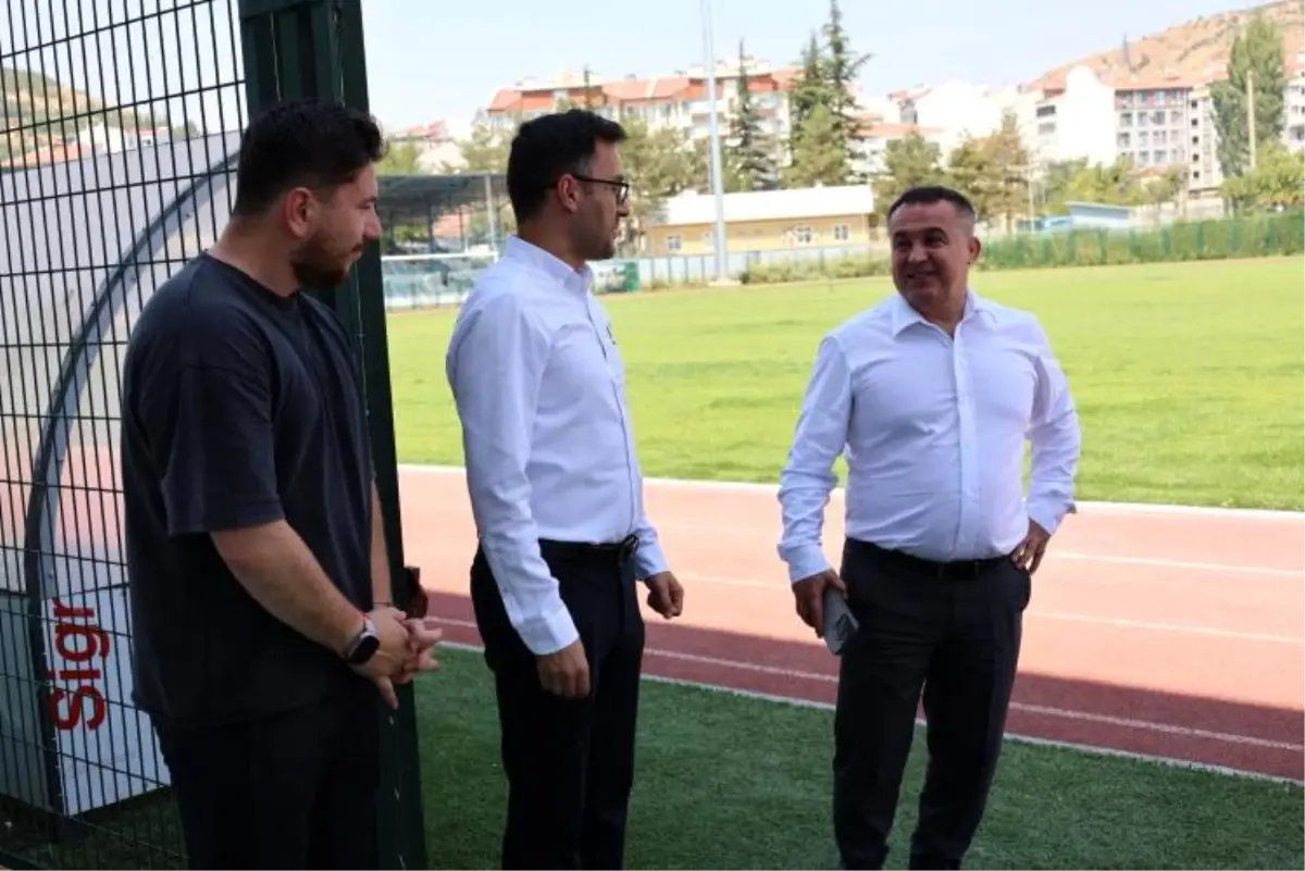 Gençlik ve Spor İl Müdürü Ramazan Demir, Bozüyük'teki Spor Tesislerini İnceledi