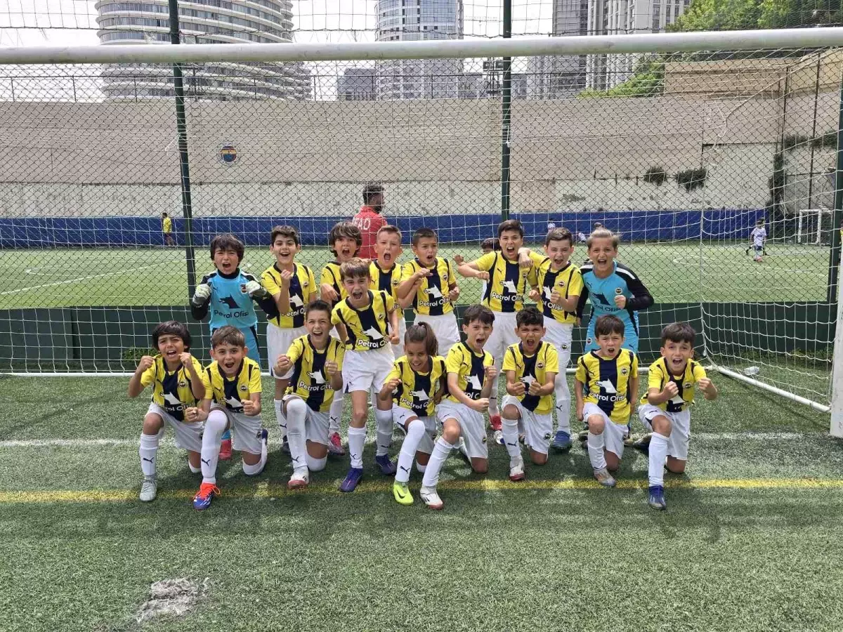 10 yaşında Fenerbahçe'ye transfer oldu