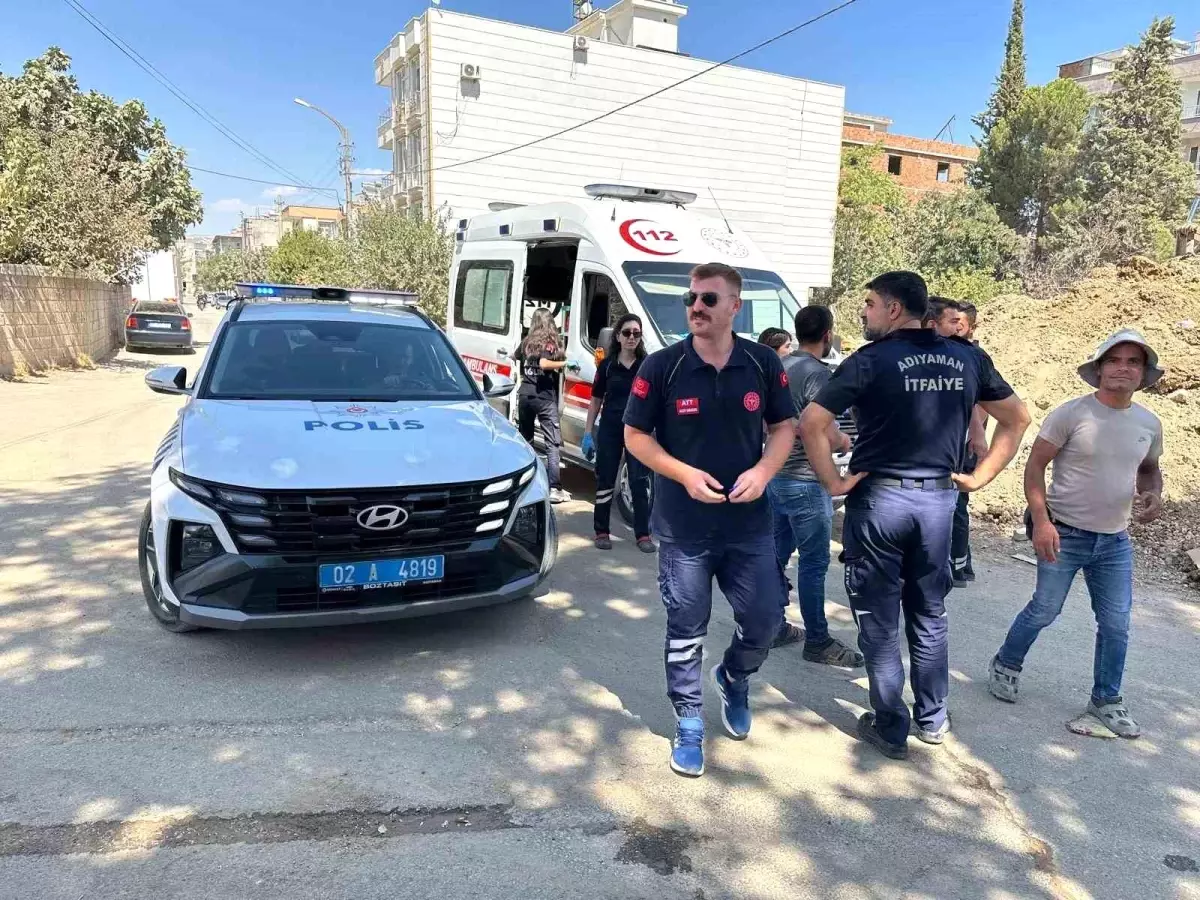 Adıyaman'da Kepçe Enkaz Altında Kaldı İhbarı Asılsız Çıktı