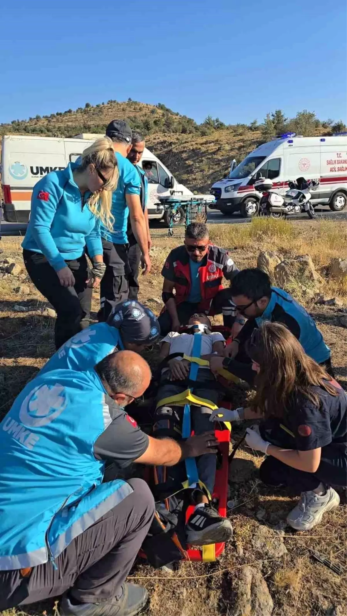 Afyonkarahisar&apos;da Trafik Kazası: 3 Yaralı
