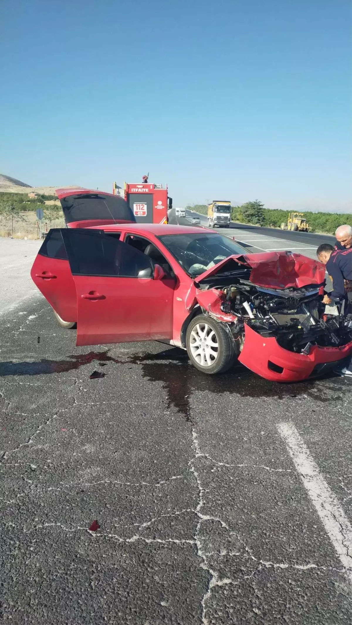 Malatya'da Otomobil Çekiciye Çarptı: 5 Yaralı