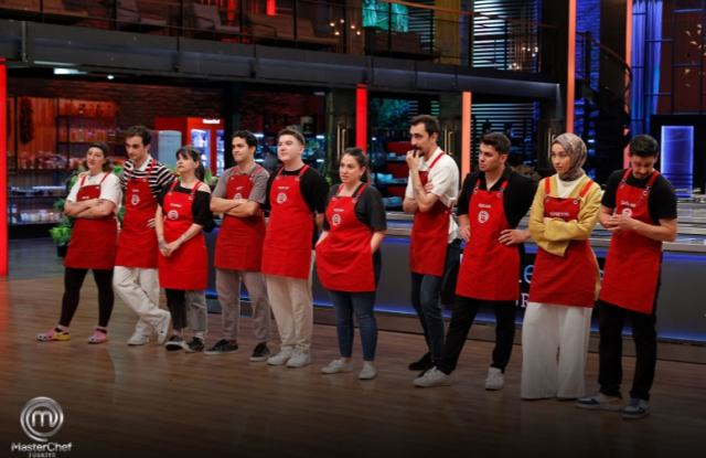 MasterChef kaptanlık oyunu kim kazandı? 25 Ağustos MasterChef mavi takım kaptanı kim oldu? MasterChef kaptanlık oyunu kim kazandı? 25 Ağustos MasterChef mavi takım kaptanı kim oldu?