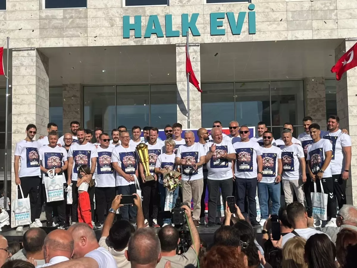 Nilüfer Belediyespor, Hentbol Süper Kupa Şampiyonu Oldu
