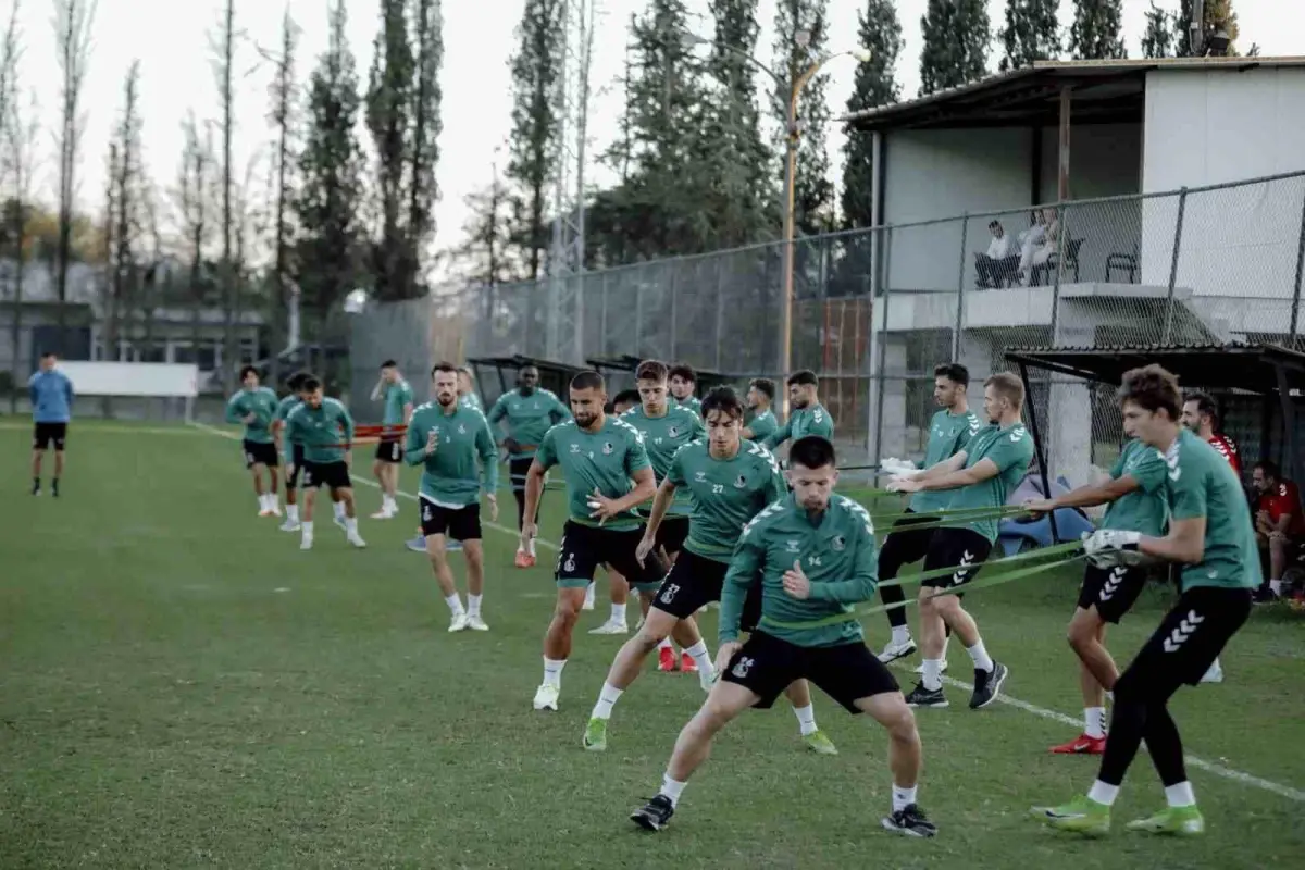 Sakaryaspor Boluspor Maçına Hazırlanıyor