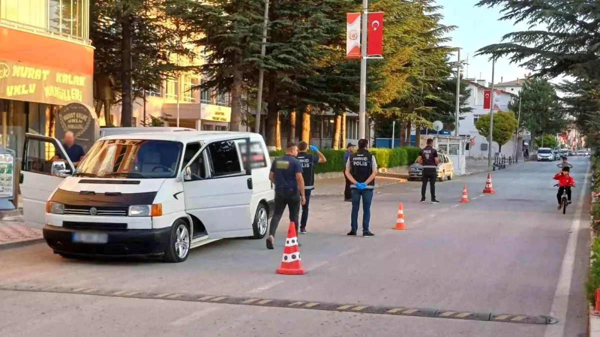 Konya'da Narkotik Operasyonu: Uyuşturucu Madde ve Gözaltılar