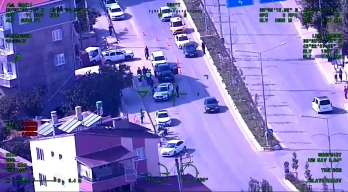 Van'da Helikopter Destekli Operasyonda 5 Aranan Şahıs Yakalandı
