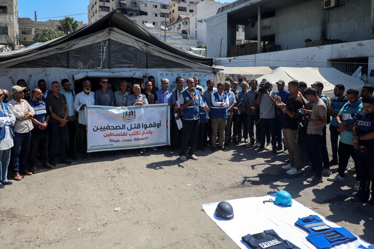 Gazeteciler Sendikası, İsrail Saldırılarını Protesto Etti