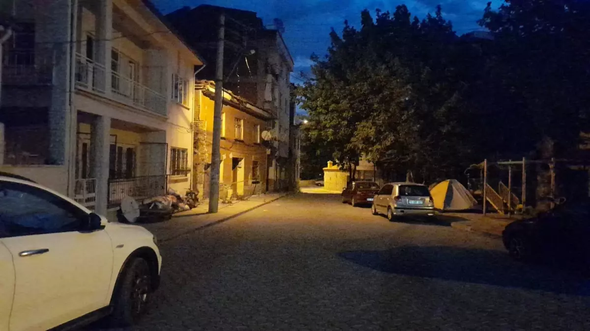Balıkesir Sındırgı'da 4.4 Büyüklüğünde Deprem