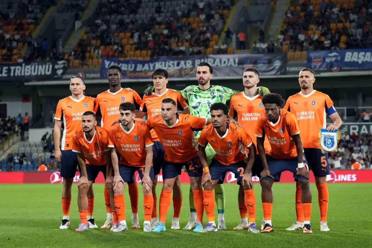 Başakşehir, UEFA Konferans Ligi'nde Craiova ile Rövanşa Çıkıyor