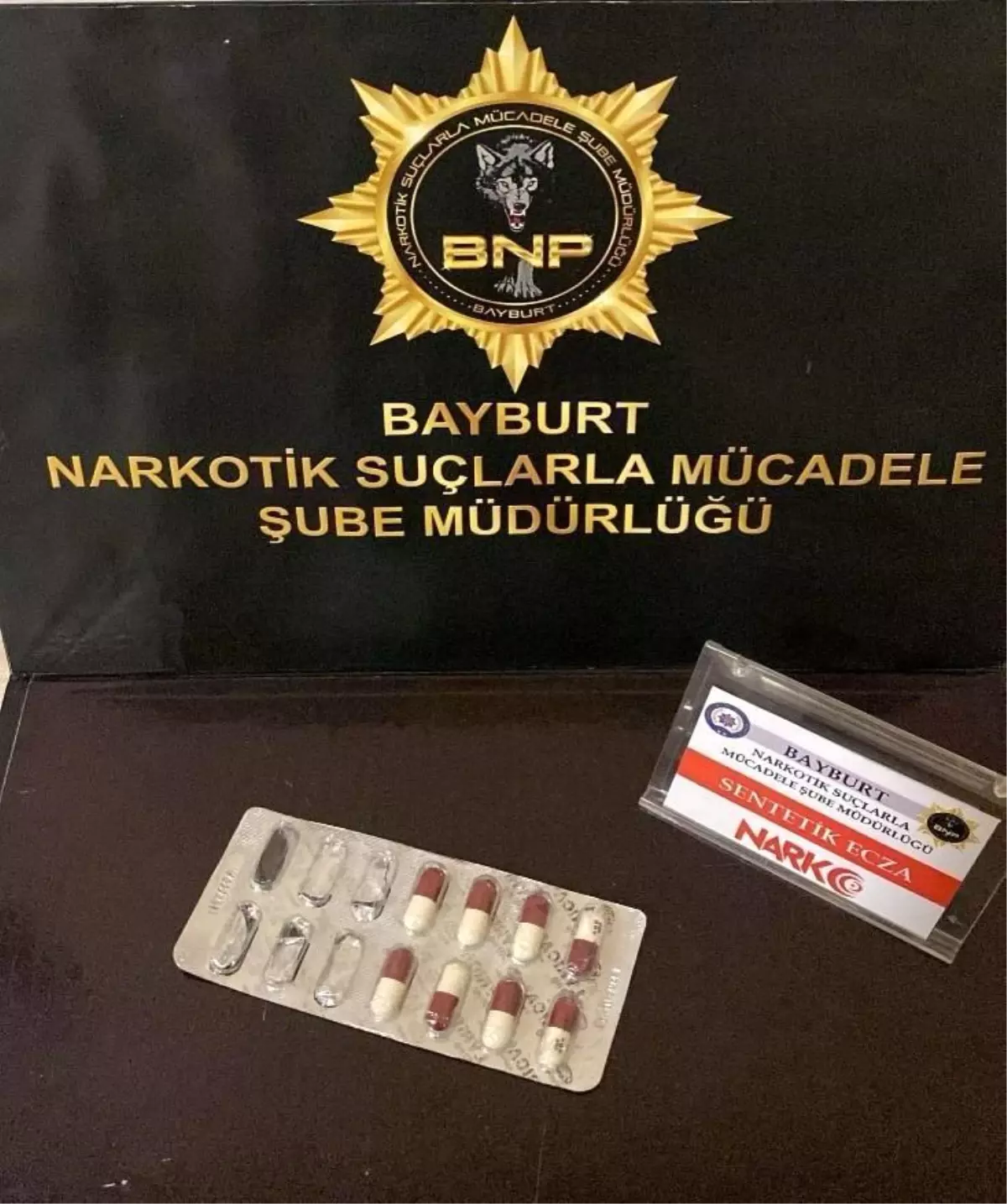 Bayburt&apos;ta Narkotik Operasyonu: İki Şüpheli Yakalandı