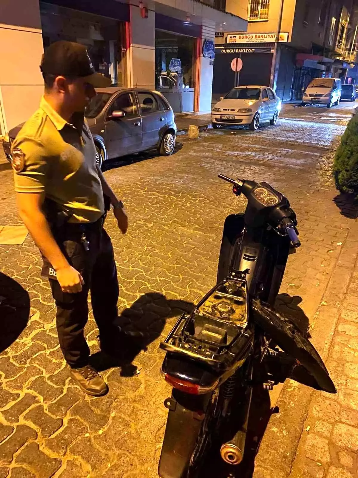 Turgutlu&apos;da Çalıntı Motosiklet Ele Geçirildi