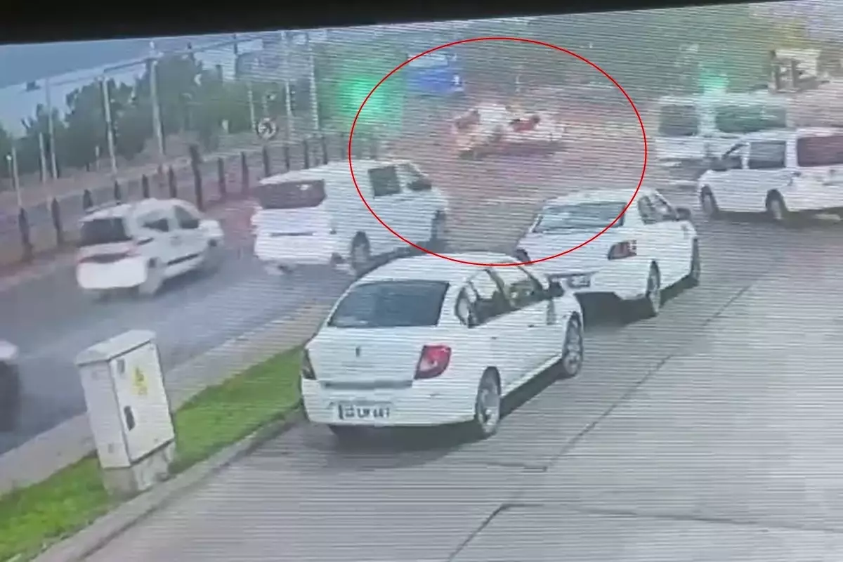 Bingöl&apos;de Trafik Kazası: 3 Yaralı