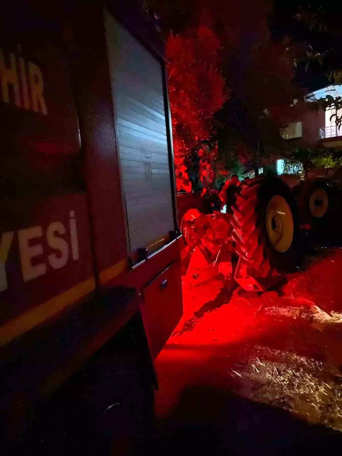 Aydın&apos;da Traktör Kazası: 1 Kişi Hayatını Kaybetti