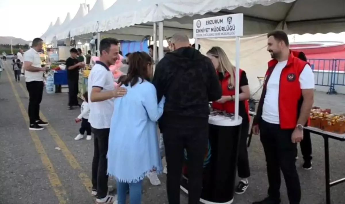 Erzurum&apos;da 16 Bin 500 Vatandaşa Terörle Mücadele Bilgilendirmesi