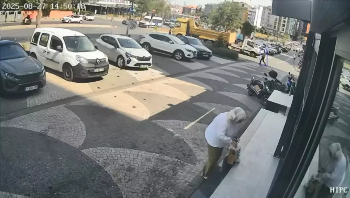 Hafriyat Kamyonu Yaşlı Kadına Çarptı, Ağır Yaralandı