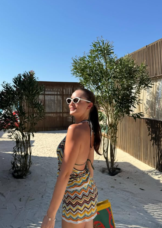 fahriye evcen in tatil paylasimlari sosyal 18985146 123 m