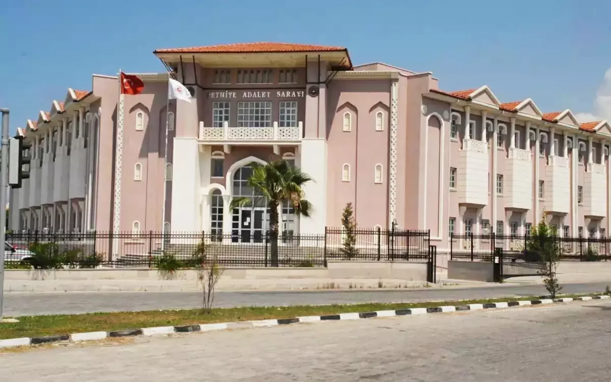 FETÖ Üyesi Eski Emniyet Müdürü Sahte Kimlikle Yakalandı