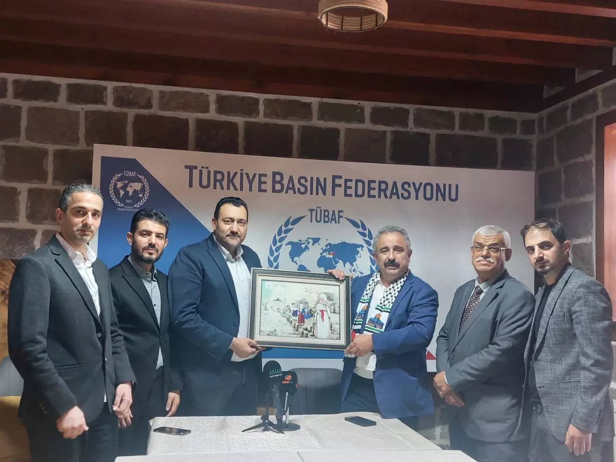 Filistinli Basın Mensupları Derneği Türkiye Basın Federasyonu’nu Ziyaret Etti
