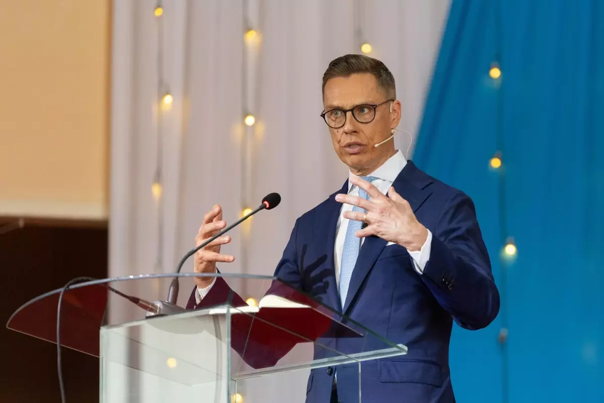 Finlandiya Cumhurbaşkanı Stubb: &apos;Ukrayna Barışa Hazır, Rusya Zaman Kazanmaya Çalışıyor&apos;