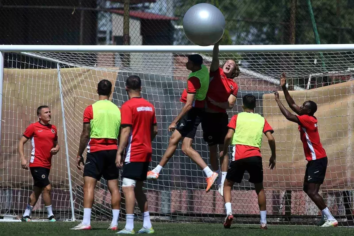 Gençlerbirliği Süper Lig&apos;de Topa Sahip Olma Oranında Sıkıntı Yaşıyor
