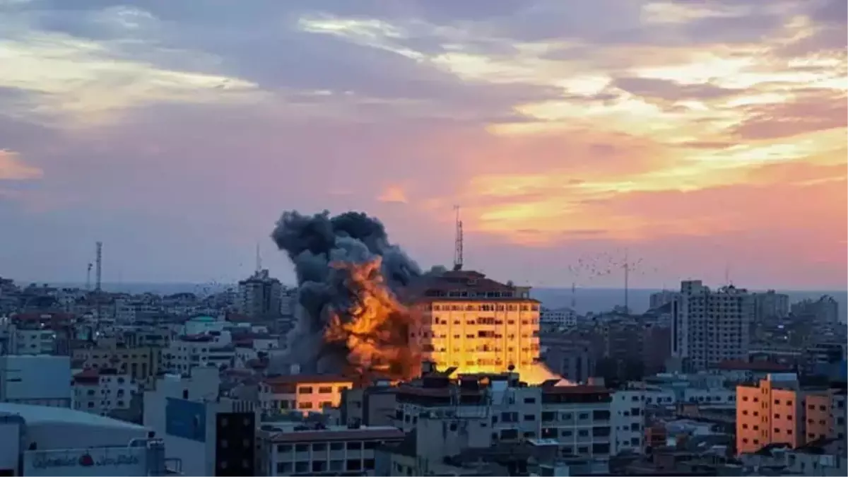 İsrail'in Şam'a Düzenlediği İHA Saldırısında 6 Asker Hayatını Kaybetti