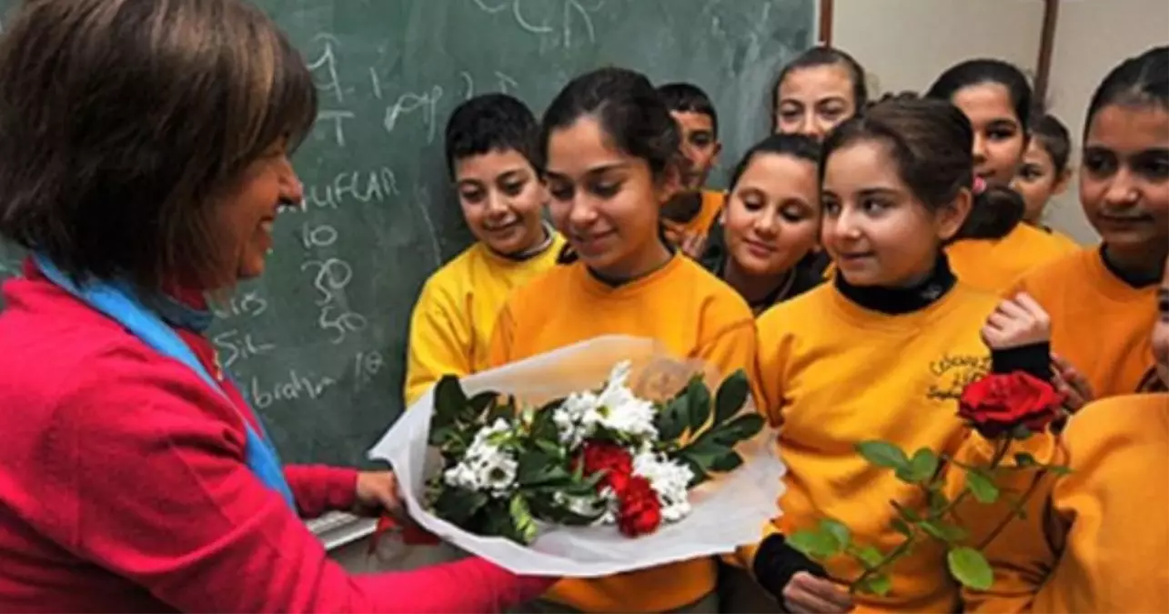Öğretmenler Günü ne zaman? 2025 Öğretmenler Günü hangi güne denk geliyor?