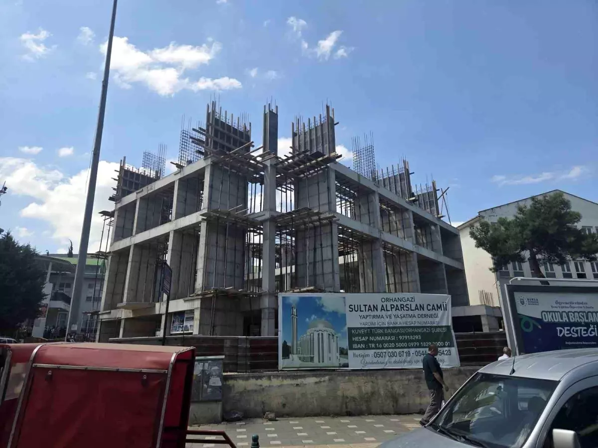 Bursa'da İnşaat Kazasında Hayatını Kaybeden İşçinin Ölümü Üzerine İki Müteahhit Tutuklandı