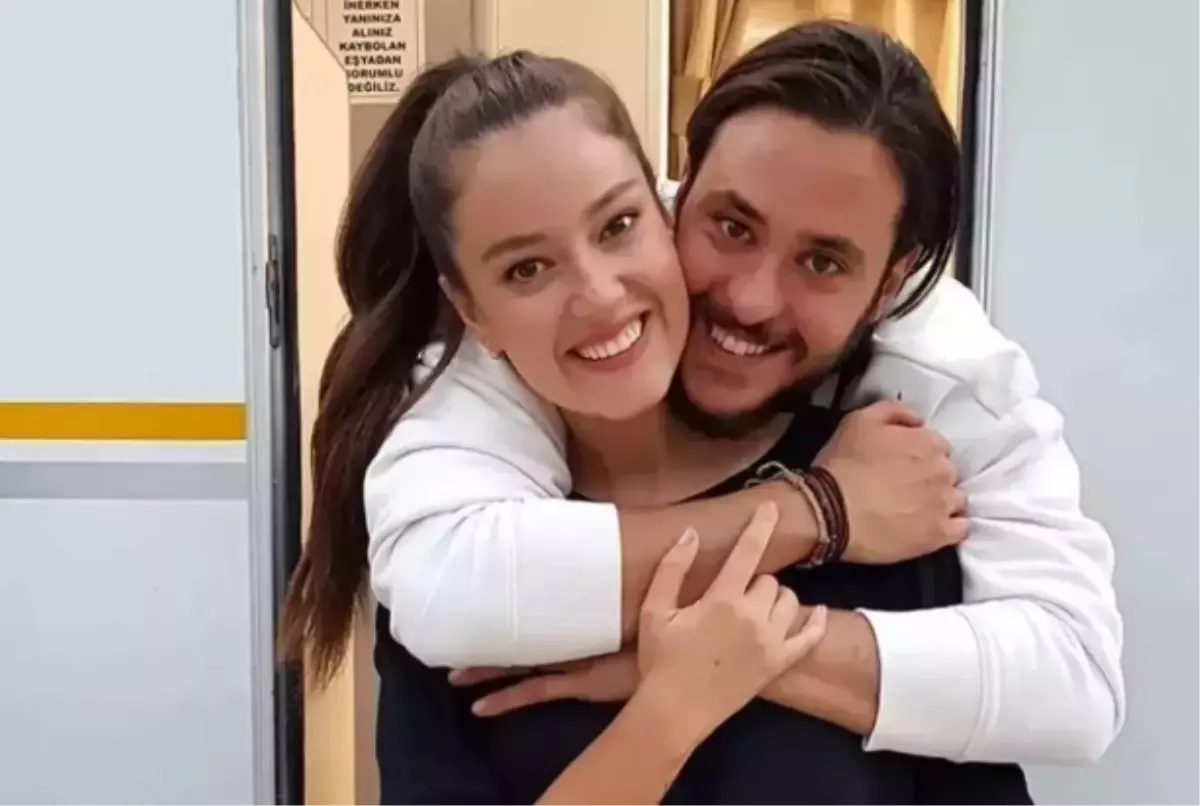 Pelin Akil boşandı mı?