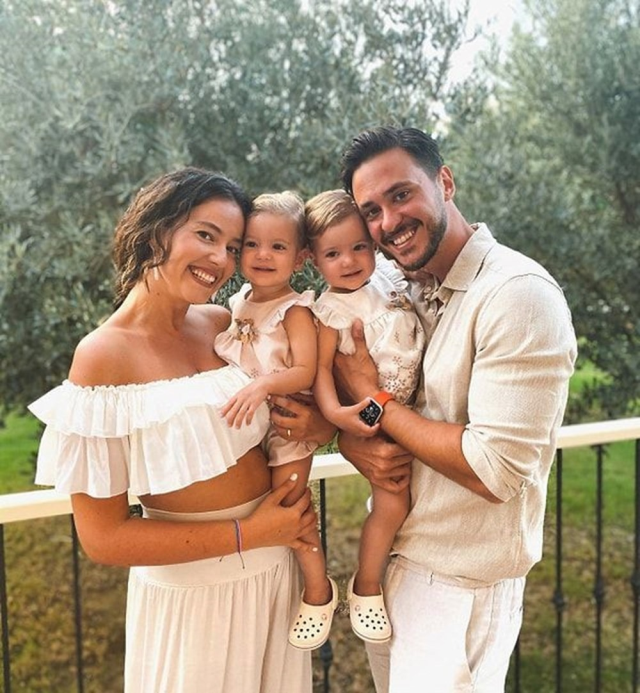 pelin akil ve anil altan bosandi 18986112 7543 m
