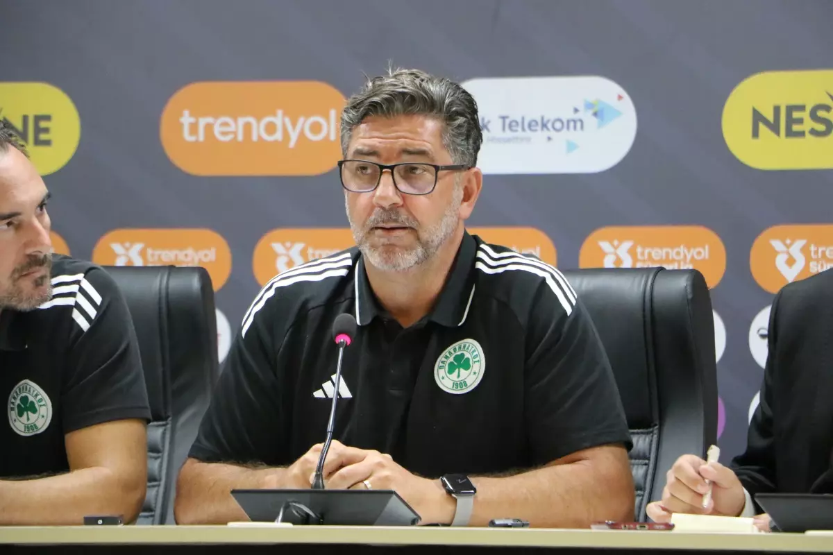 Panathinaikos Teknik Direktörü Vitoria: &apos;Avrupa Ligi&apos;ne gitmek için elimizden gelen her şeyi yapacağız&apos;