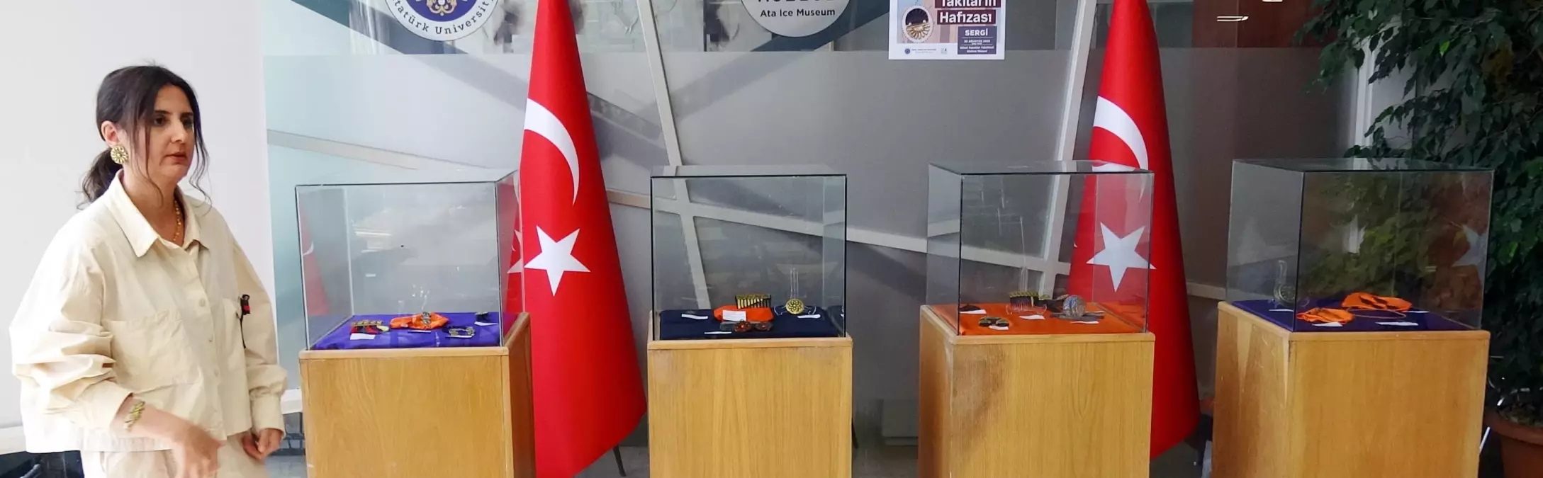 Yasemin Şen'den Selçuklu Mezarlığı'na İlhamla Çağdaş Takı Sergisi