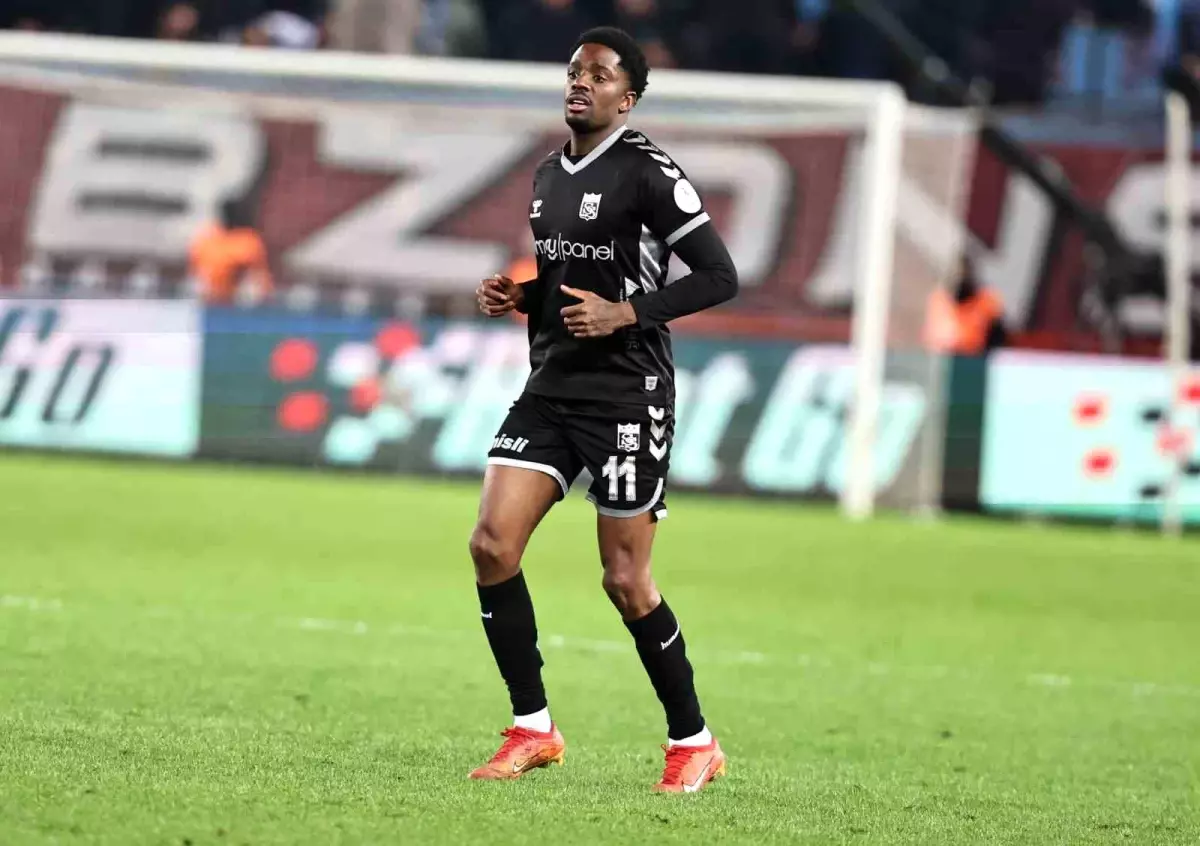 Özbelsan Sivasspor, Queensy Menig ile Sözleşmeyi Feshetti