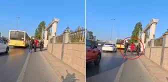 Tartıştığı sürücüyü yumruklayıp yere serdiği anları paylaştı