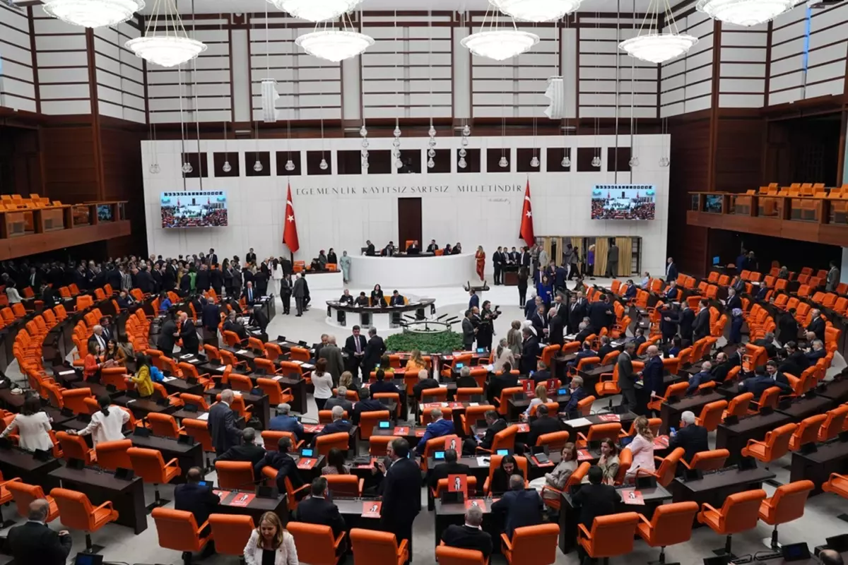 TBMM Başkanı Kurtulmuş'tan Meclis'e olağanüstü toplantı çağrısı