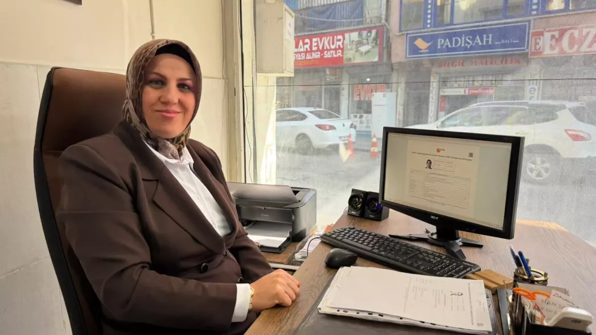 Zorla Evlendirilmiş Muhtar, Üniversiteyi Kazandı ve Kız Çocuklarını Kurtardı